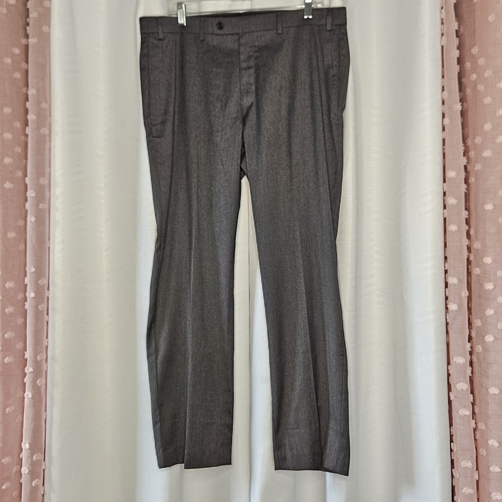 Lauren Ralph Lauren men's gray flat front dress pants 38x30 (measured 38x29)
